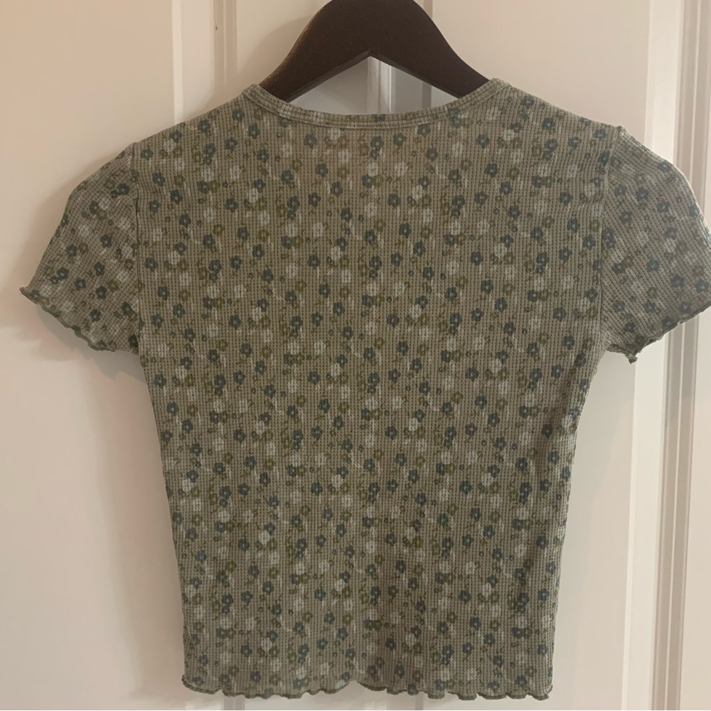 American Eagle Floral Waffle Baby Tee in Olive - Picture 6 of 6